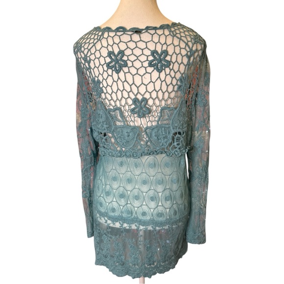 Sorrento Crochet Blouse - Picture 4 of 7